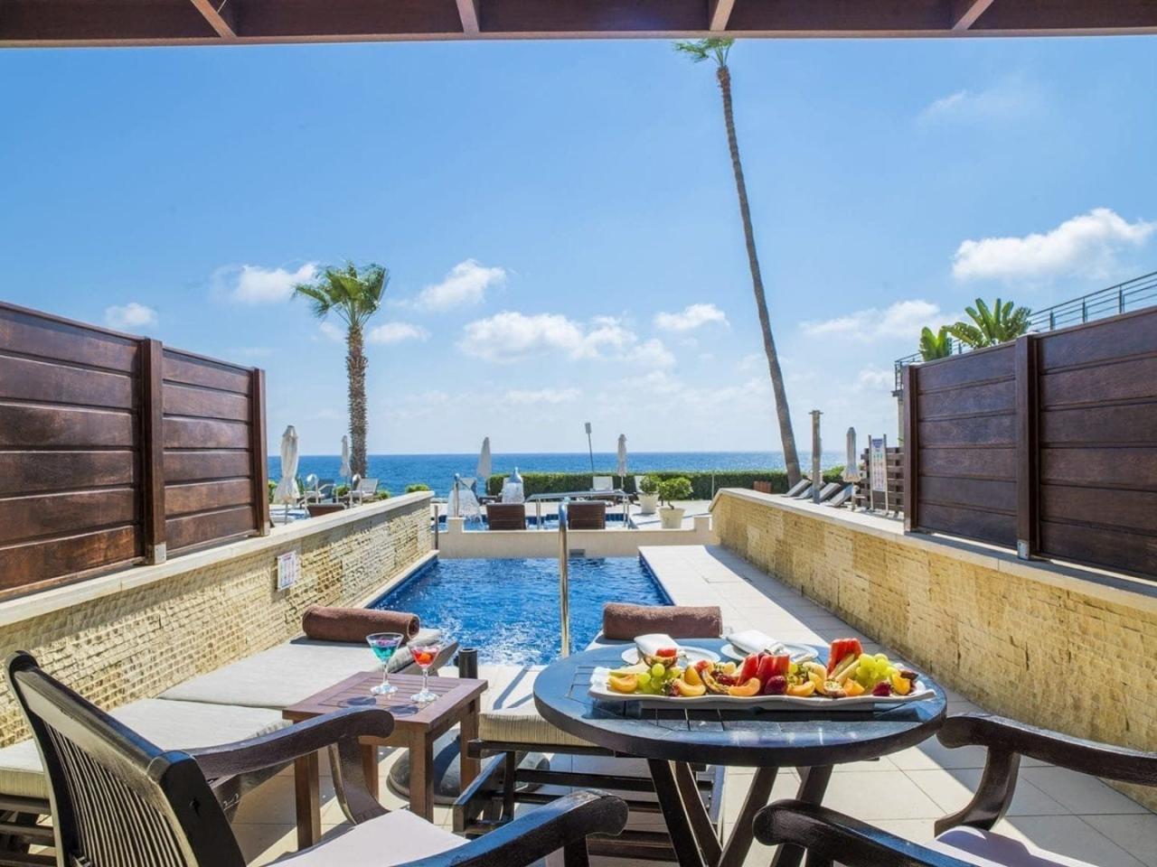 Hotel Alexander The Great Beach
