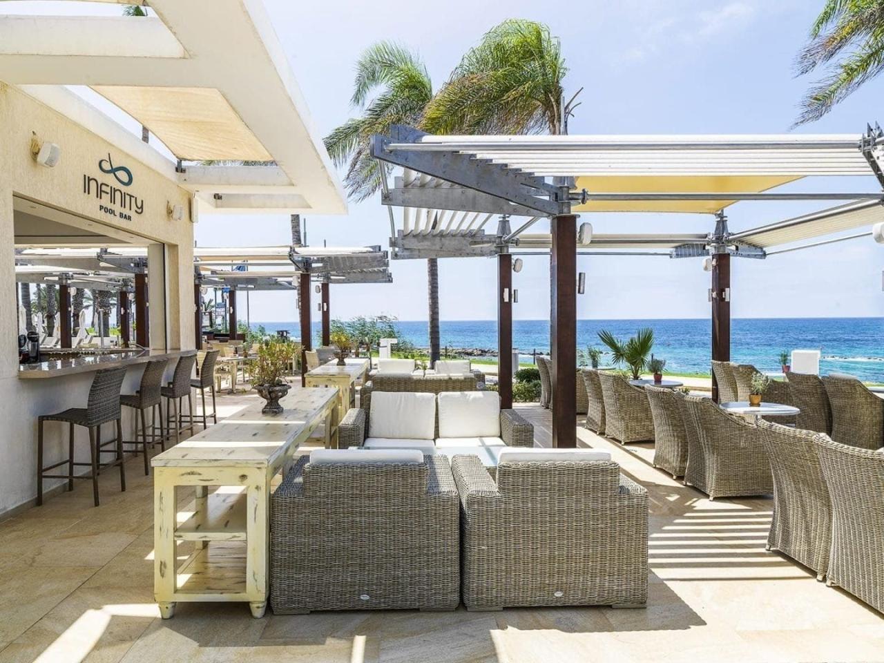 Hotel Alexander The Great Beach