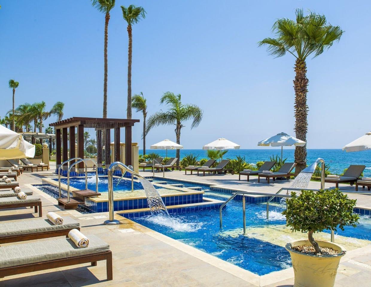 Hotel Alexander The Great Beach