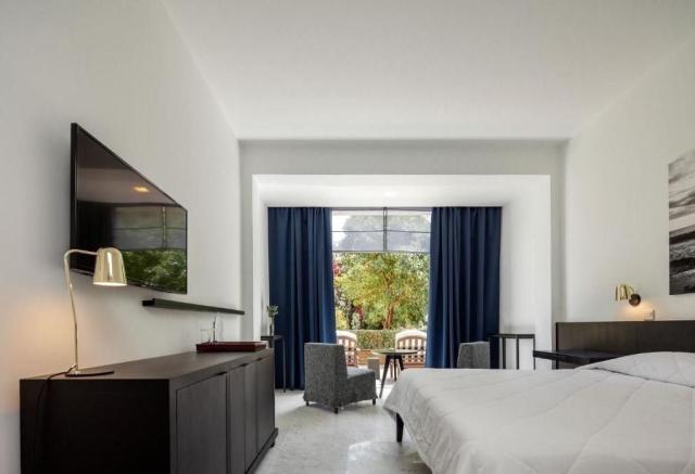 Hotel Almyra