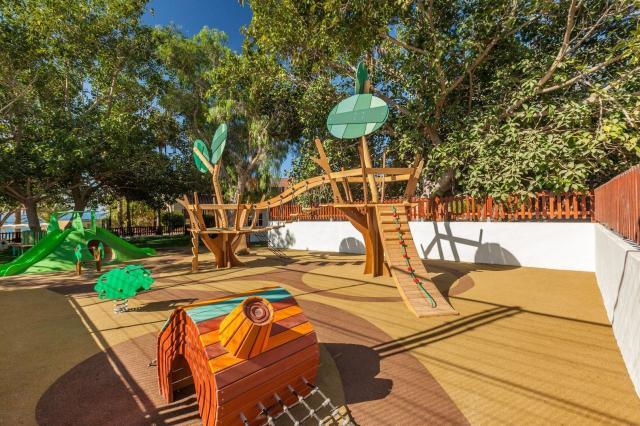 Abora Interclub Atlantic By Lopesan Hotels