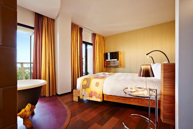 Bohemia Suites & Spa