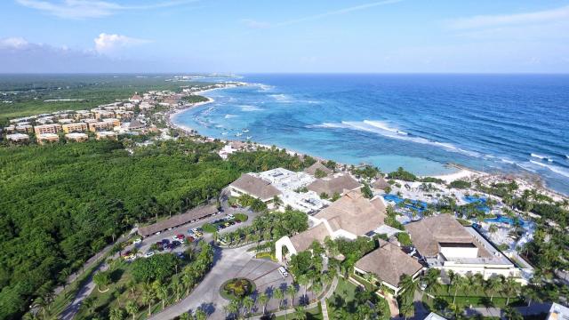 Luxury Bahia Principe Akumal