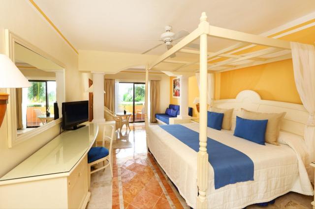 Luxury Bahia Principe Akumal
