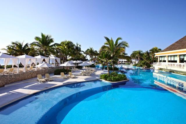 Luxury Bahia Principe Akumal