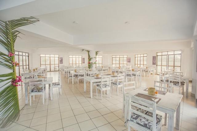 Hotel AHG Lion Beach Resort