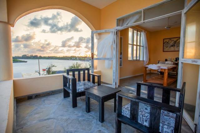 Hotel AHG Lion Beach Resort