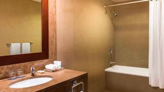 Four Points Sheikh Zayed Hotel By Sheraton