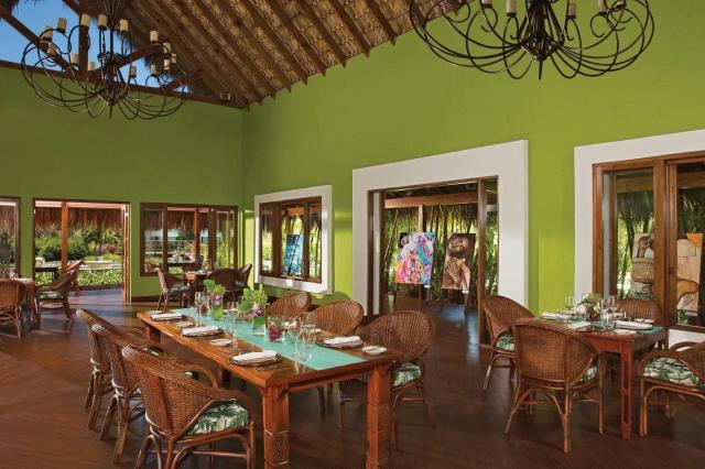 Hotel Zoëtry Aqua Punta Cana