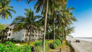 Safari v krajině červených slonů & Hotel Papillon Lagoon Reef