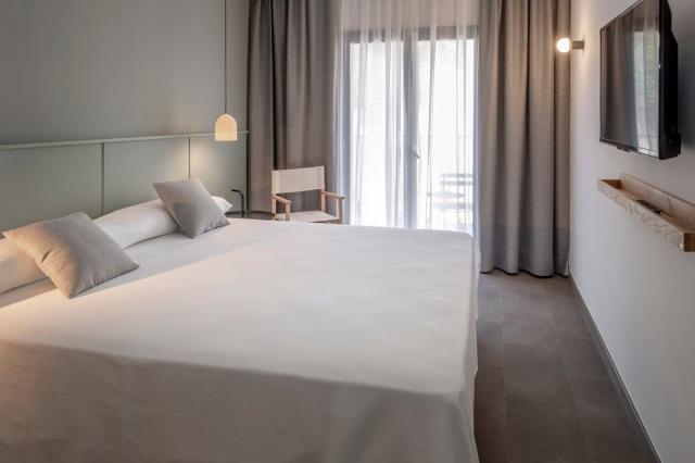 Hotel GHT Miratge Adults Only