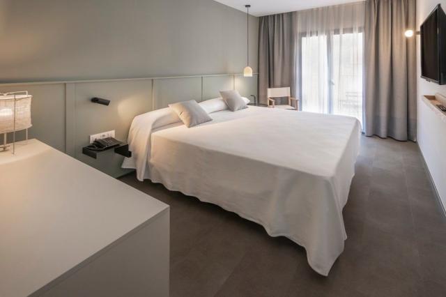 Hotel GHT Miratge Adults Only