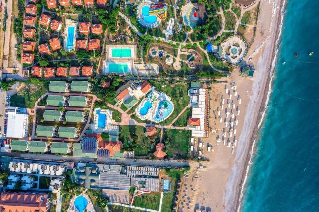 Orient Express & Hotel La Benata
