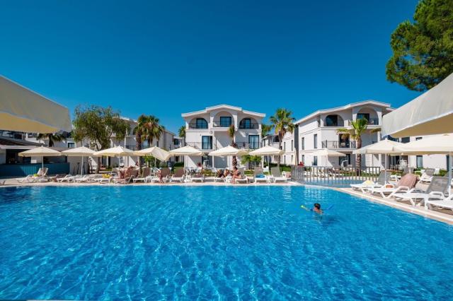 Orient Express & Hotel La Benata