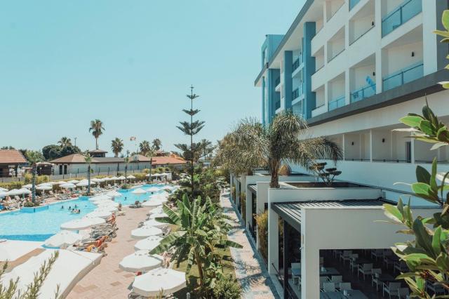 Seashell Resort