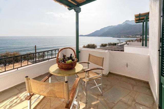 Hotel Triton Authentic Cretan Hotel