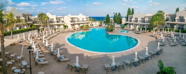 Hotel Louis Paphos Breeze