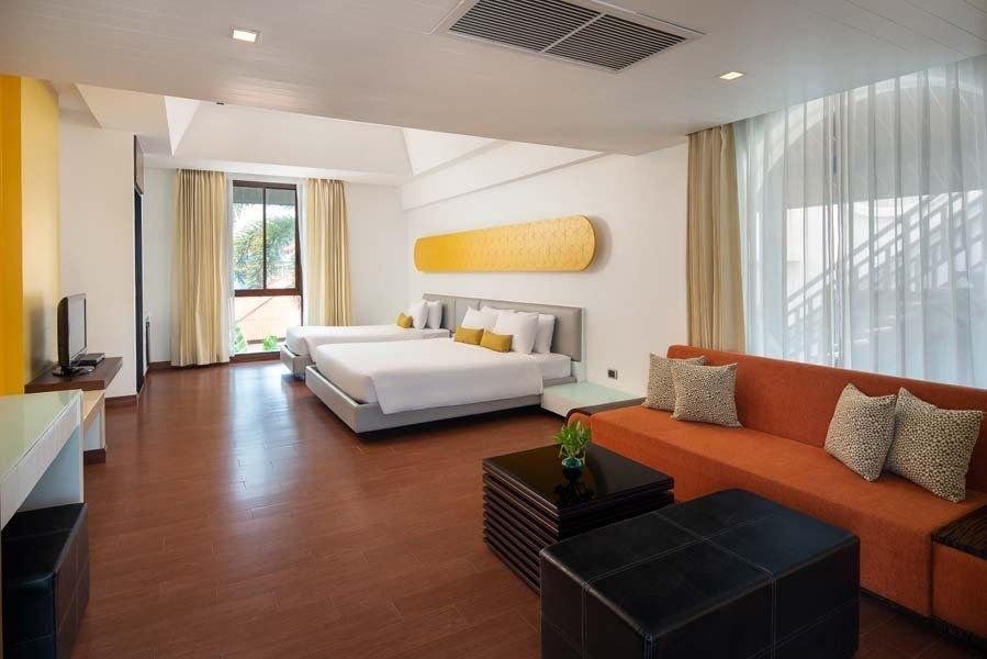 Hotel Z Through By The Zign