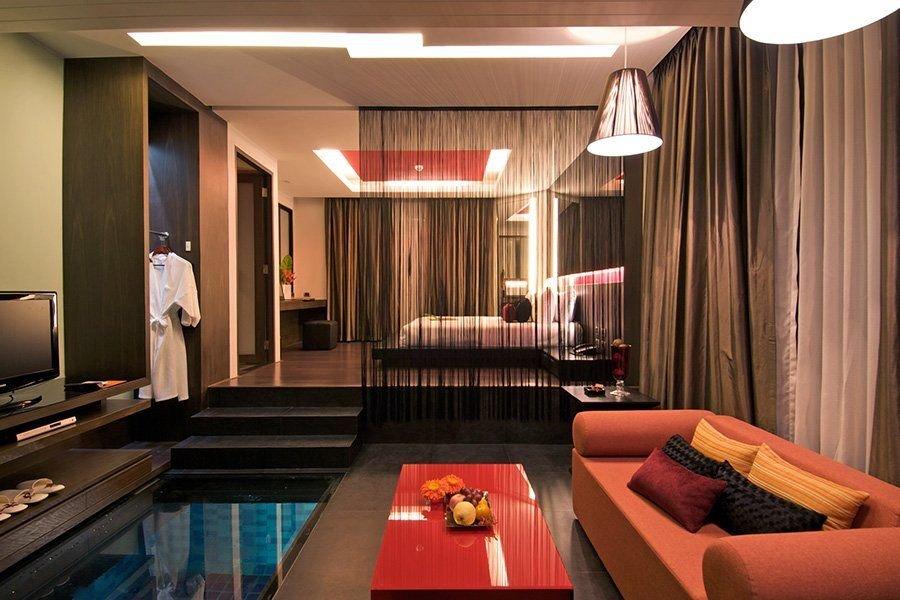 Hotel Z Through By The Zign