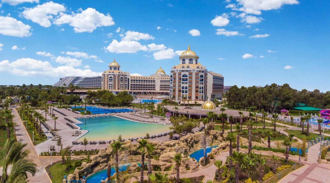 Orient Express & Hotel Delphin Be Grand Resort