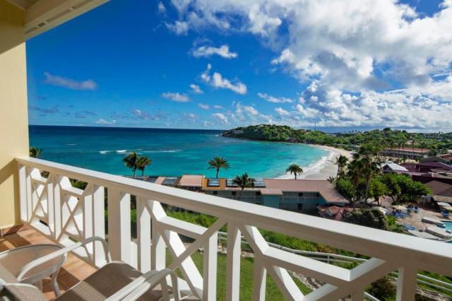 Pineapple Beach Club