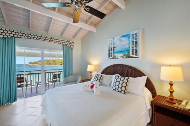Pineapple Beach Club