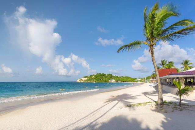 Pineapple Beach Club