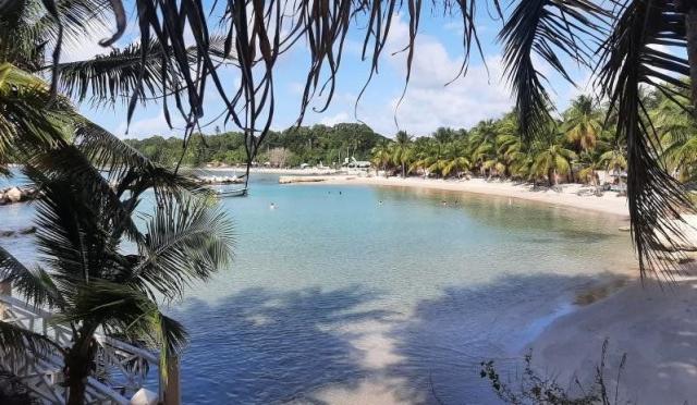 Coco Reef Resort & Spa
