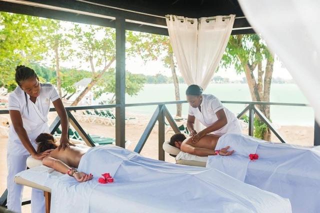Riu Negril