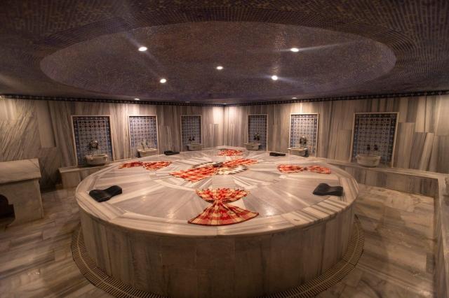 Orient Express & Hotel Miramor Garden Resort