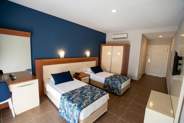 Orient Express & Hotel Miramor Garden Resort