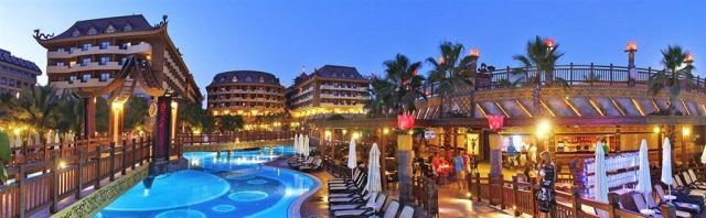 Orient Express & Hotel Royal Dragon