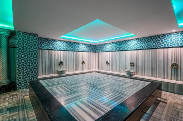 Orient Express & Hotel Avena Resort & Spa Hotel
