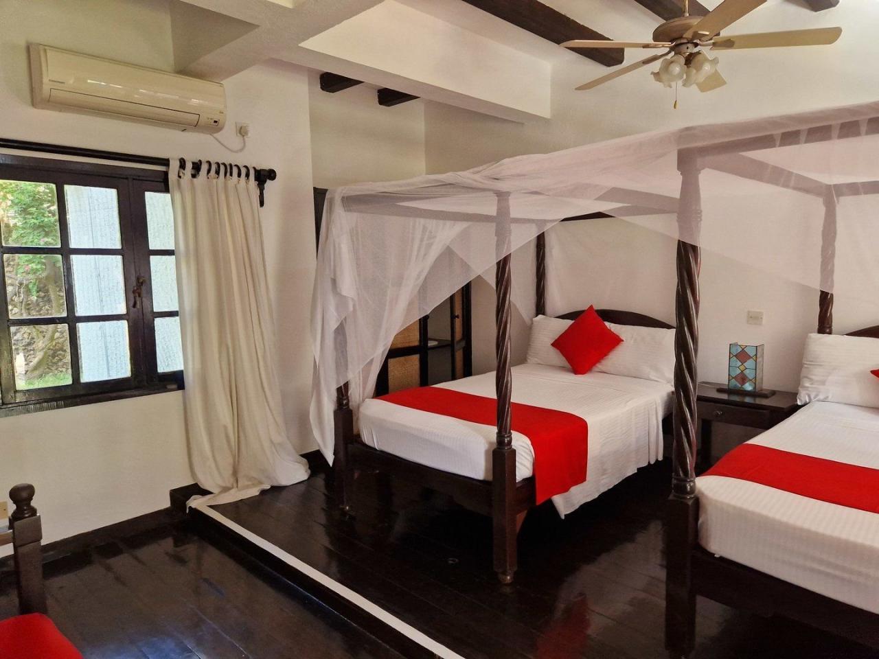 Hotel Blue Bay Village