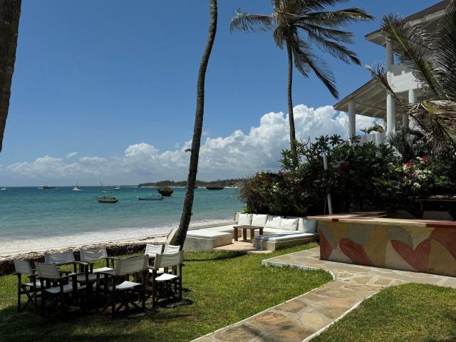 Hotel Blue Bay Village