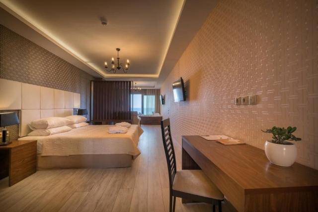 Elegance Luxury Suites