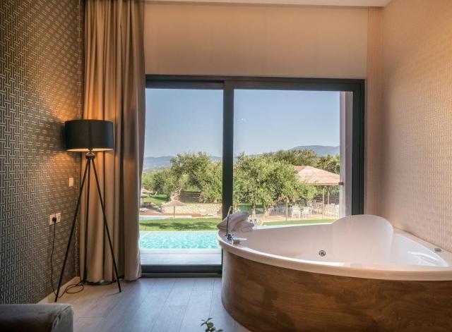 Elegance Luxury Suites