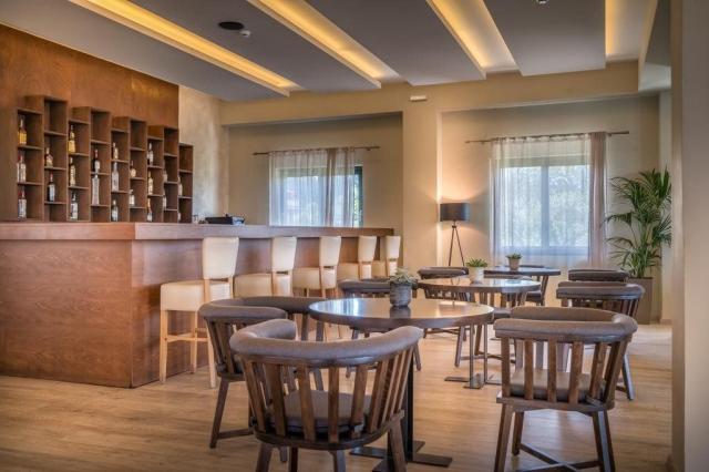 Elegance Luxury Suites