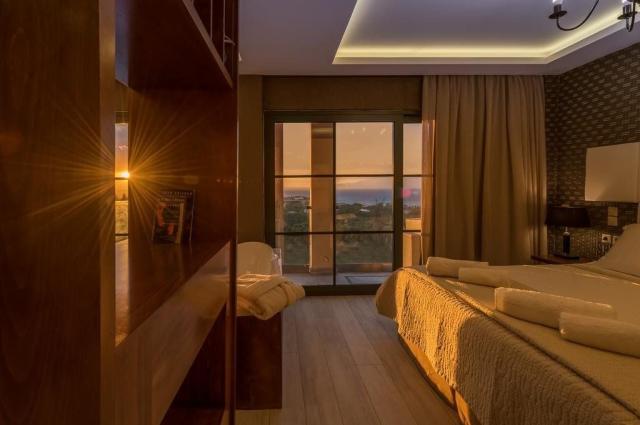 Elegance Luxury Suites