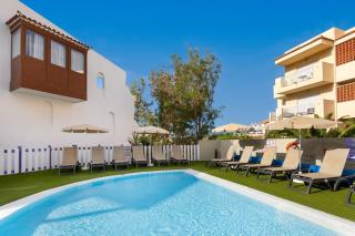 Playa Olid Suites & Apartmány