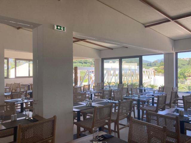 Hotel Ionis Art Luxury Suites