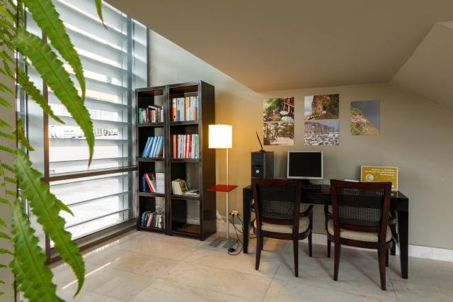 Golden Residence