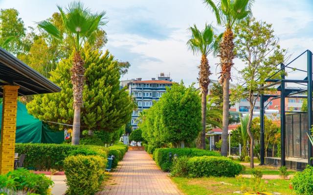 Hotel Clover Magic Park Beach Alanya