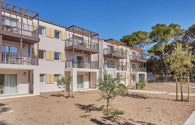 Riviera Residence