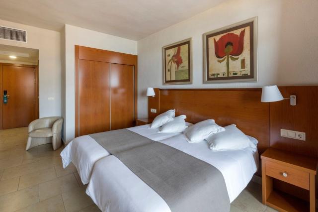 Hotel Fergus Las Palmeras