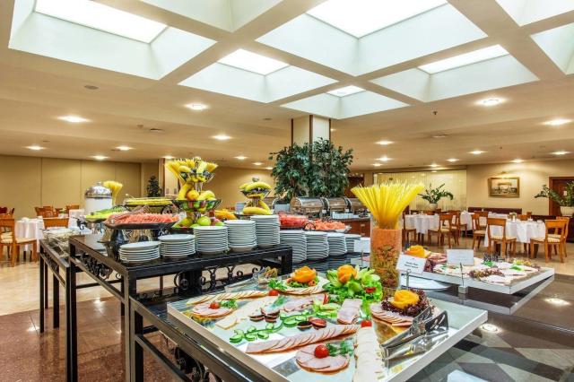 Ramada Sofia City Centre