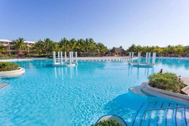 Grand Palladium Kantenah Resort