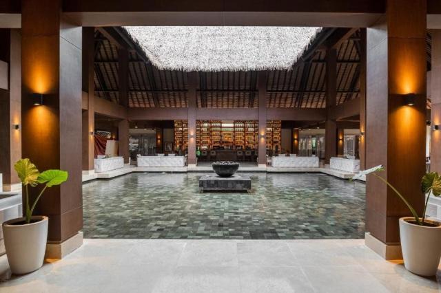 Grand Palladium Kantenah Resort