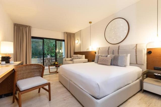 Grand Palladium Kantenah Resort