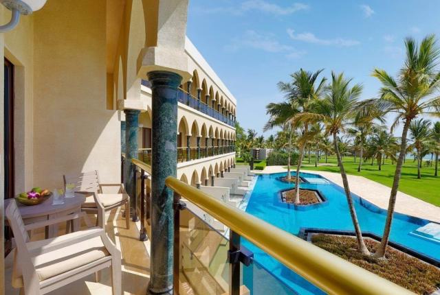Al Bustan Palace Ritz Carlton Hotel